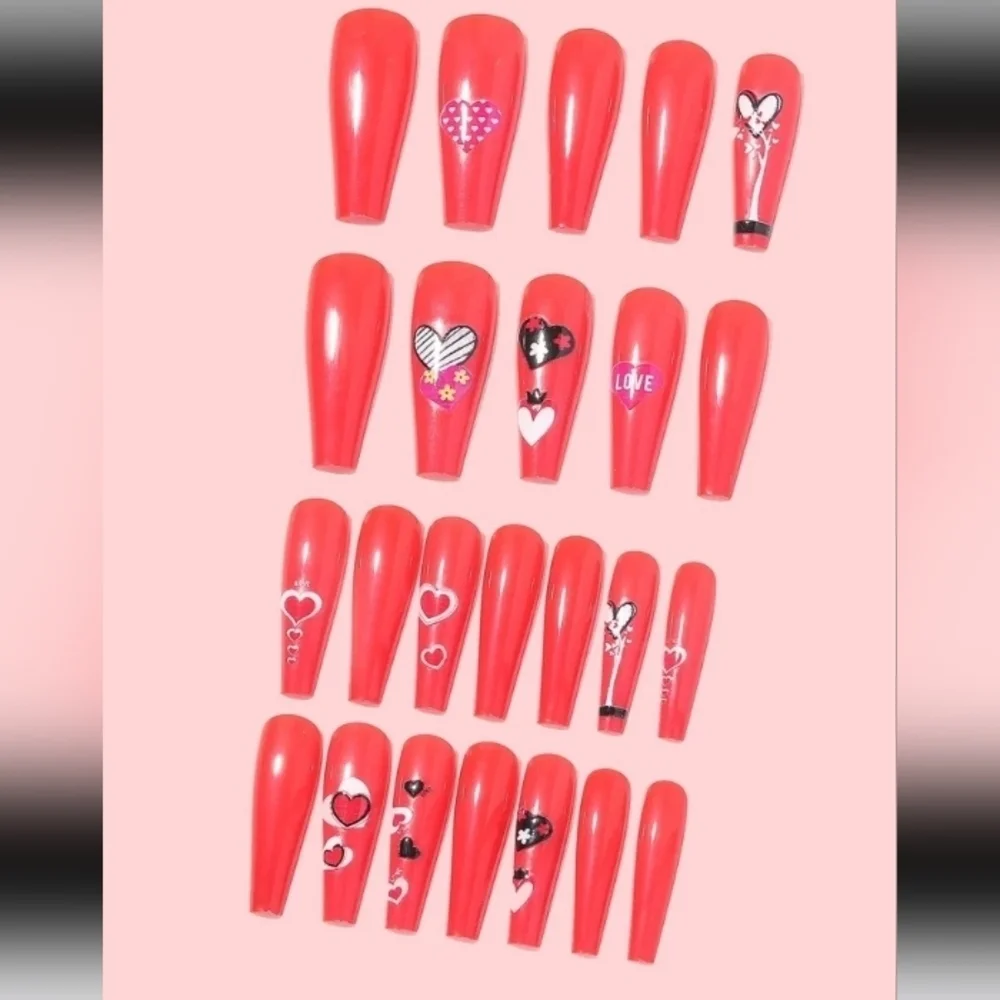 24PCS Heart Pattern Fake Nail & 1sheet Tape & 1pc Nail File